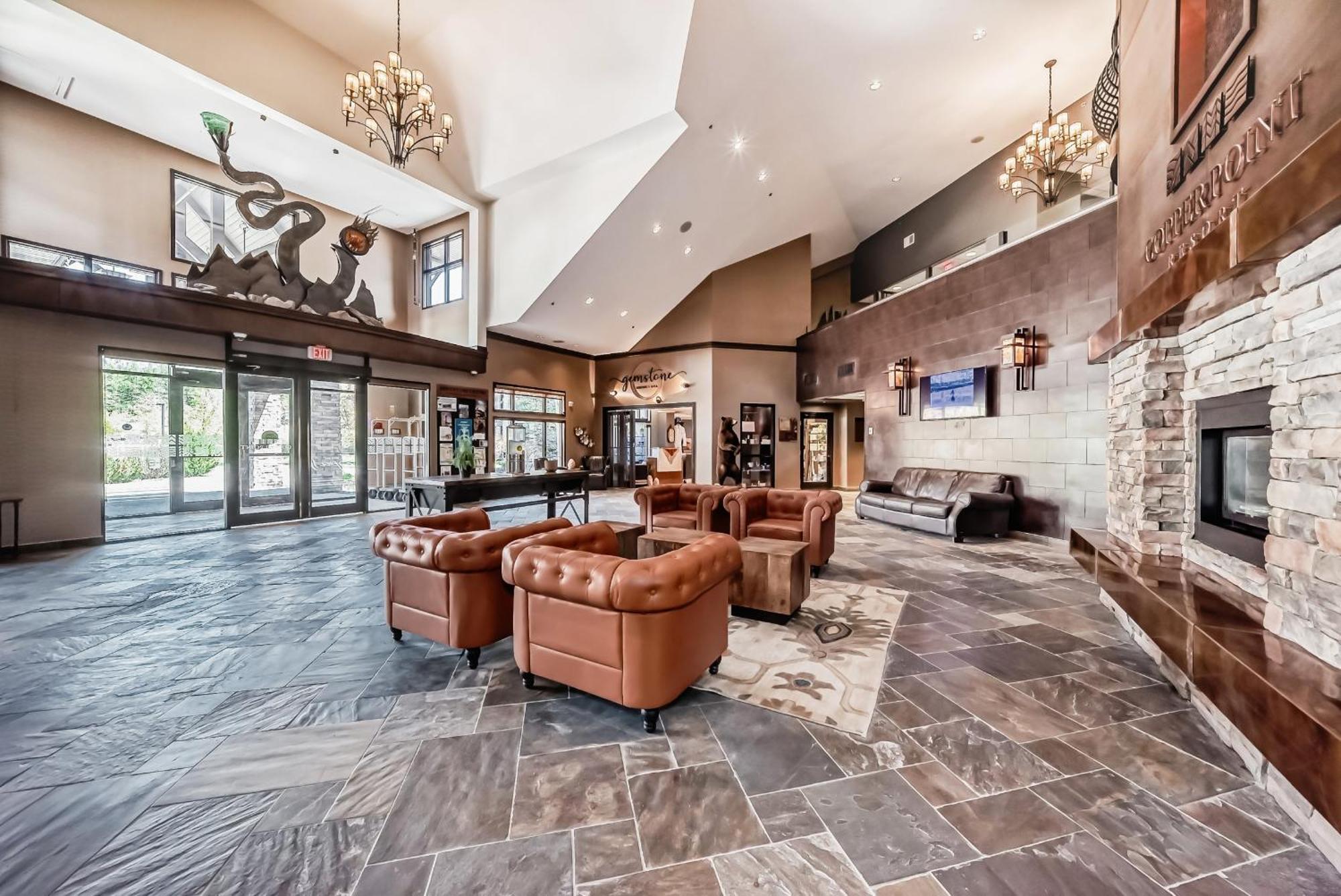 Copper Point Resort Invermere Luaran gambar