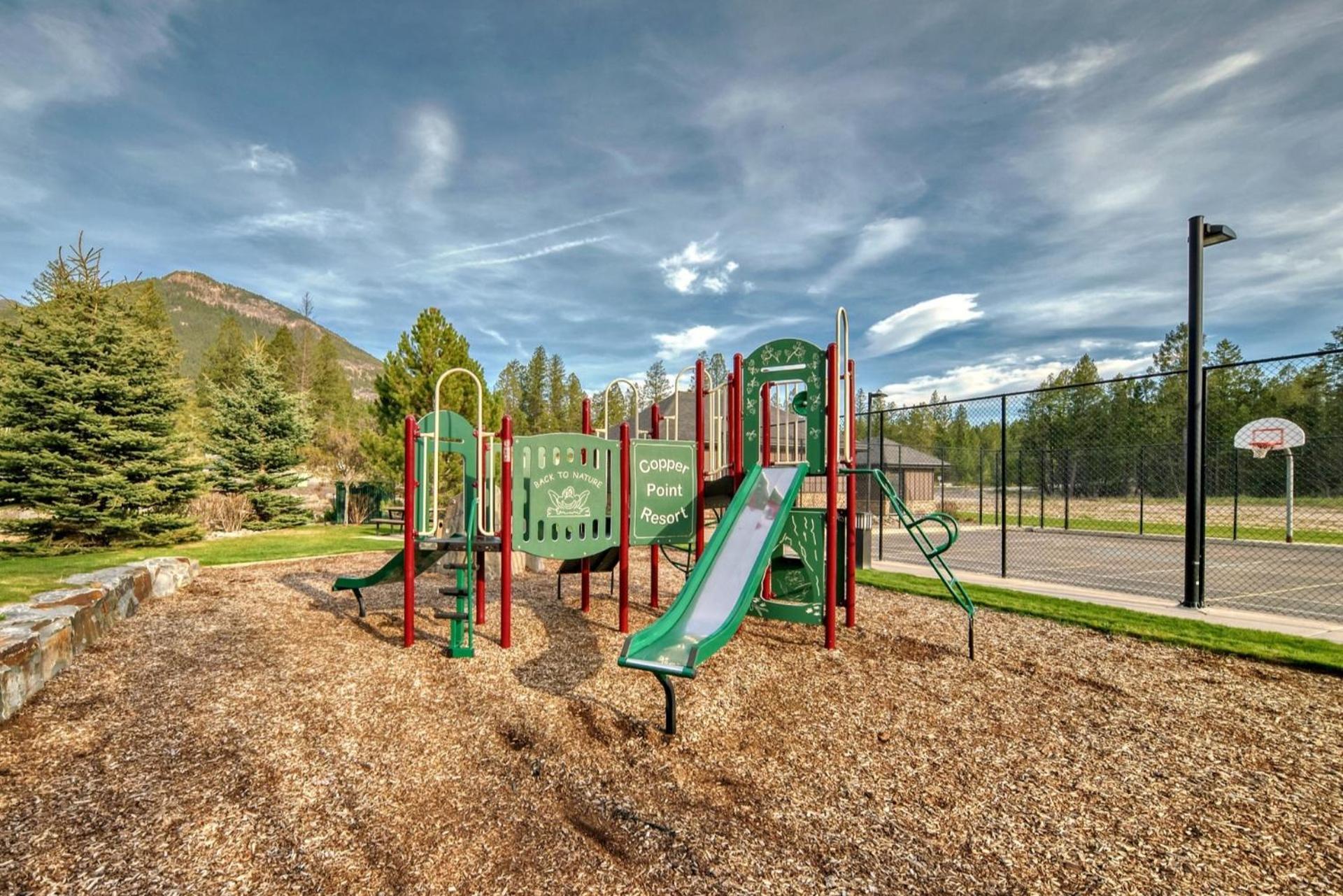 Copper Point Resort Invermere Luaran gambar